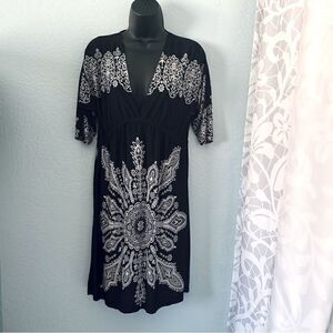 Black & White Boho Mandala Print V-Neck Summer Dress Size Small